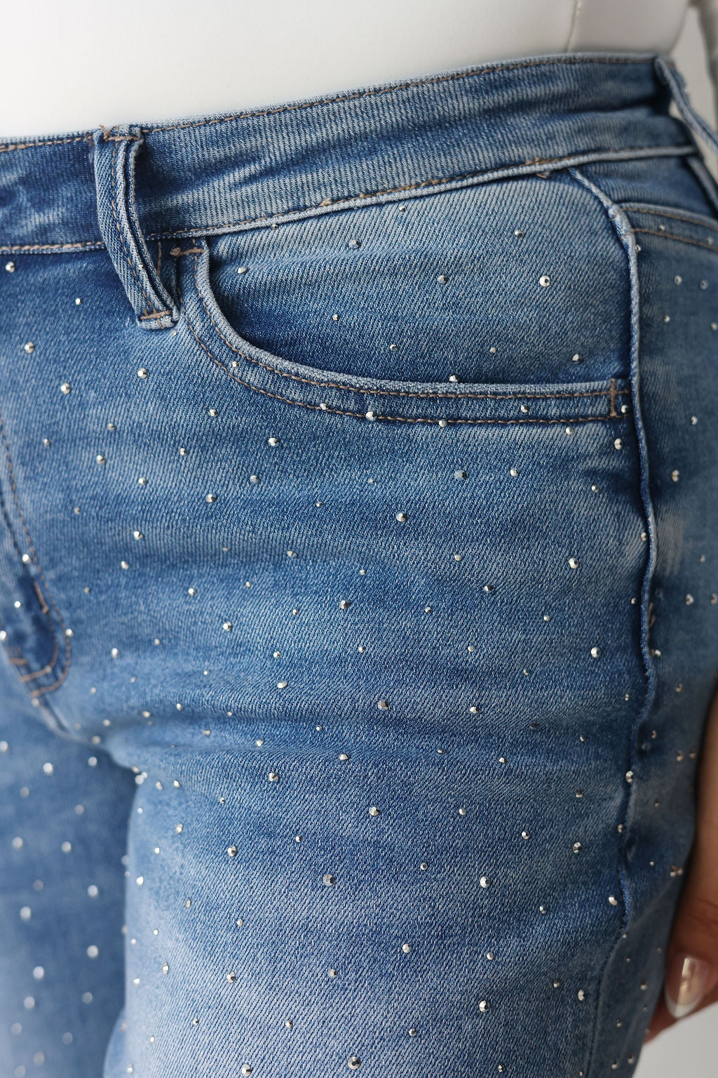 The Diamond Shortie Jean
