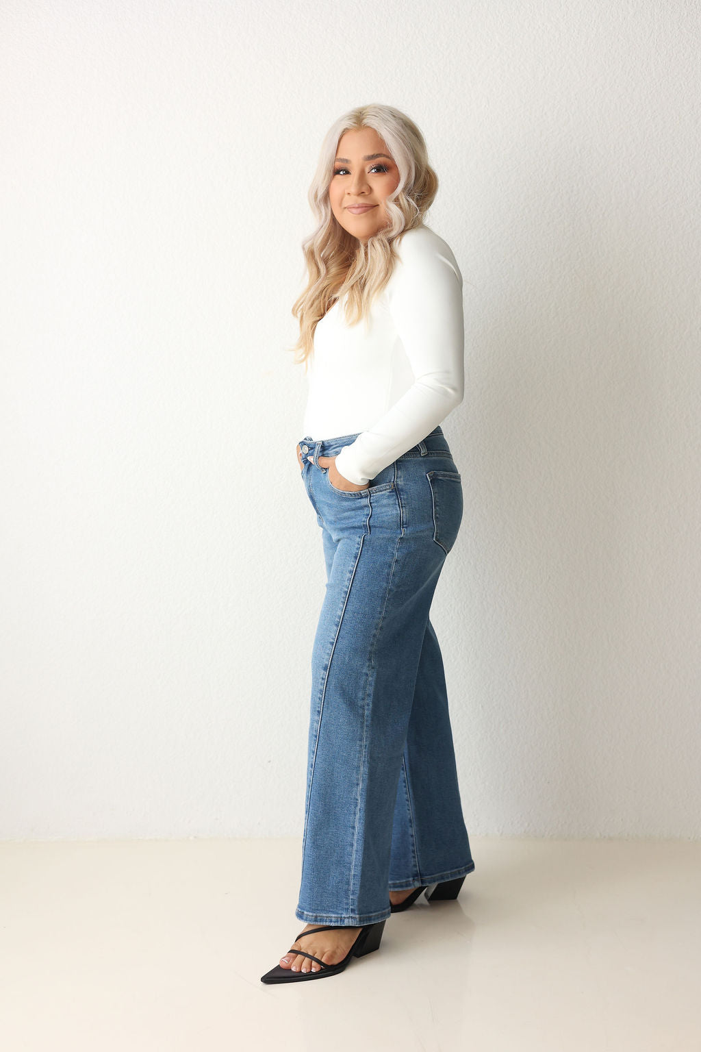 The Everyday Shortie Jean